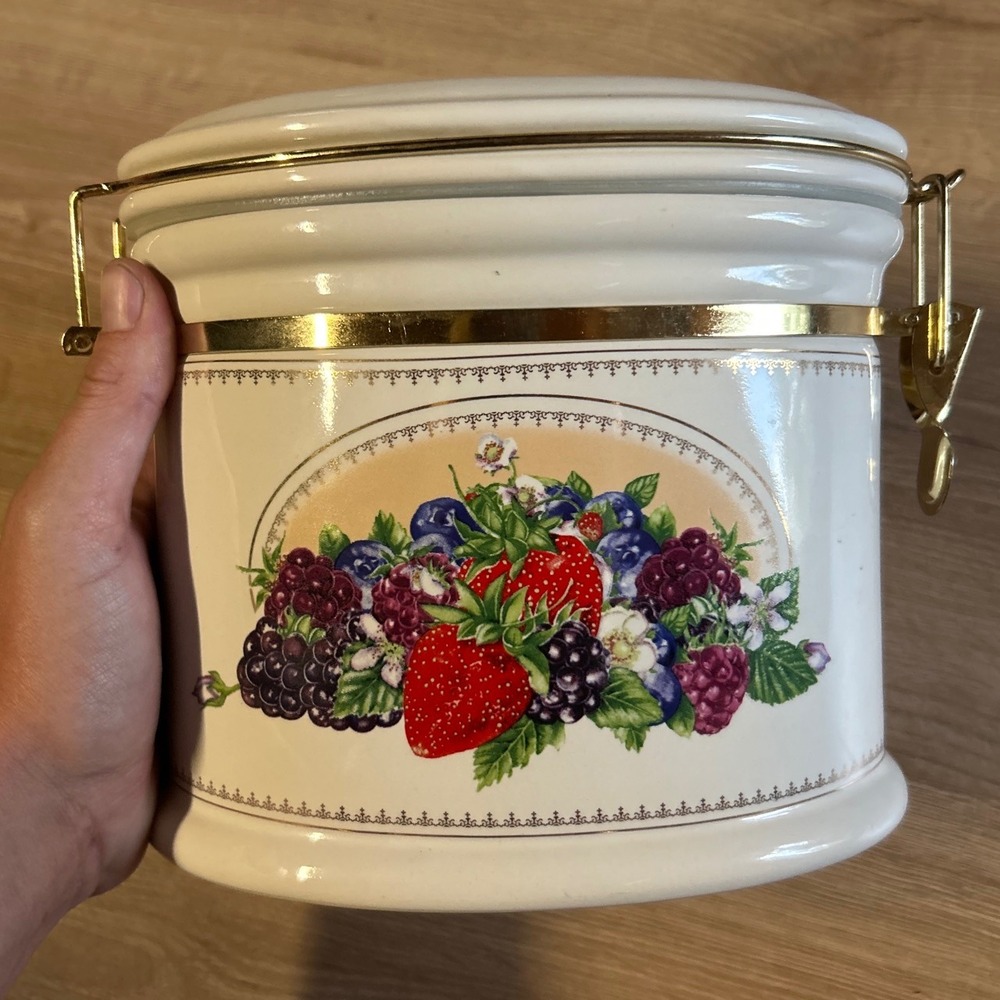 Knotts Berry Farm Ceramic Canister Mixed Berry Oval Storage Jar Gold Hardware